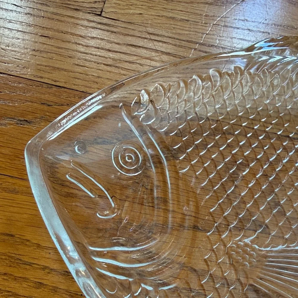 Clear Glass Fish-Shaped Dish